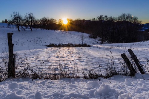#canon_official #embrunais #hautesalpes #hautesalps #mountain #montagne #snow #winteriscoming #sunset #canon_official #nature #naturehippys #landscape #paysage #05 #sunrise_sunsets_aroundworld by gaylor Lebellanger, square squareformat iphoneography instagramapp