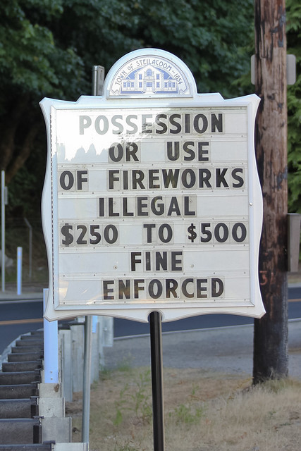 Fireworks Illegal sign