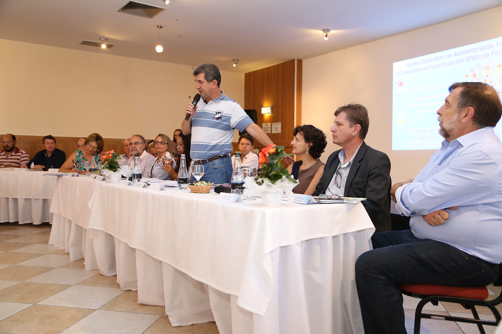 Na reunião da Federação das APAES do Estado do Paraná, em Curitiba