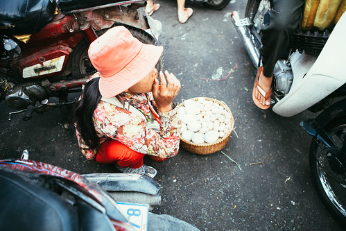 street seller, outside kandal market