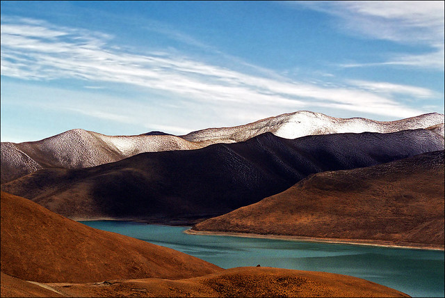 Yamdrok Tso (Turquoise) Lake, Tibet