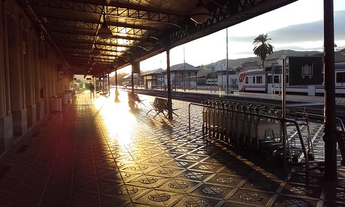 tren train station estación atardecer sunset andén murcia españa spain samsung viaje trip voyage elcarmen