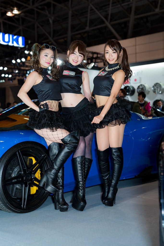 Tokyo auto Salon girls. Tokyo model