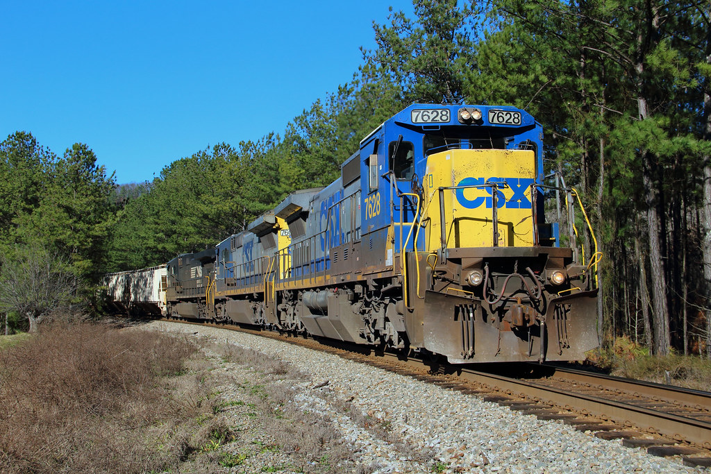 CSXT Lineville Sub | A pair of CSX C40-8 Standard Cabs in YN… | Flickr