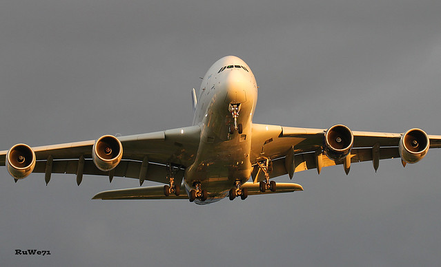 Airbus Industrie A380-841 F-WWOW