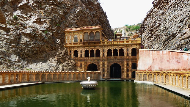 India - Rajasthan - Jaipur - Monkey Temple (Galta Ji) - 64