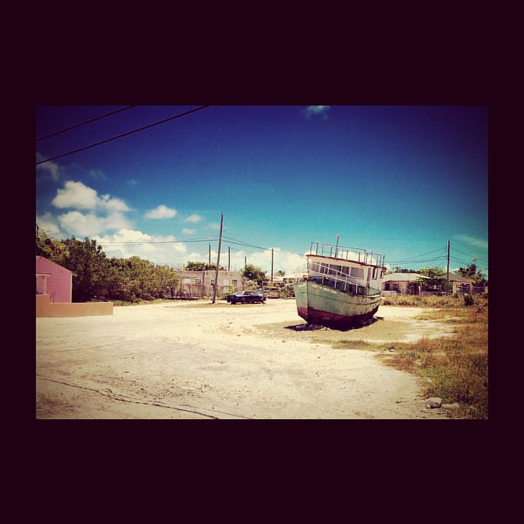Boat On Planet - photo by Motoki  #Turks&Caicos #Caribbean #islands #boat #ship #sea #sky #travel #MotokiHirai #pianist #composer #artist #classical #music #concert #planet
