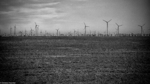 monochrome de deutschland blackwhite windrad sachsenanhalt lützen canoneos70d hdrefexpro2 lightroom6 tamrondiii16300mm13563