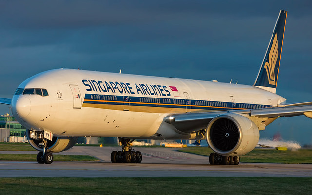 9V-SWK Singapore Airlines Boeing 777-300(ER) MAN\EGCC