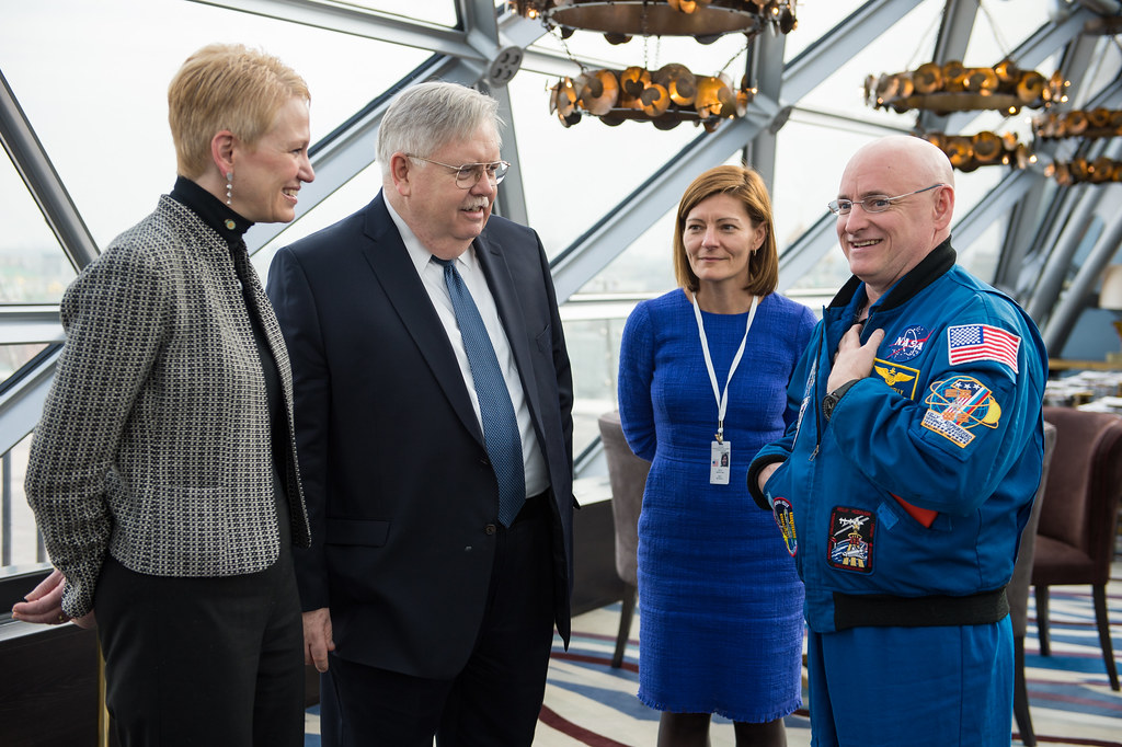 Ambassador Tefft Meeting Astronaut Scott Kelly  (NHQ201603240003)