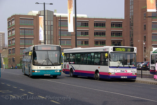 Arriva Southend Scania L113CRL / Wright Axcess Ultralow 3259, N259 BKK on route 1 with First Hadleigh Dennis Dart / Plaxton Pointer 43738, S738 TWC | by EastBeach68