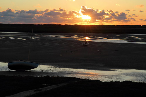 sunset cloud water reflections soleil boat eau cove coucher normandie nuage bateau normandy reflets manche coucherdesoleil bricquevillesurmer