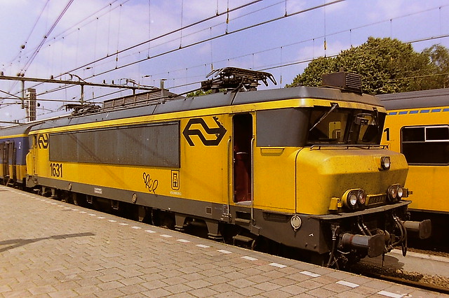 NS/NETHERLANDS RAILWAYS CLASS 1600 ELECTRIC LOCOMOTIVE 1631 VOORBURG