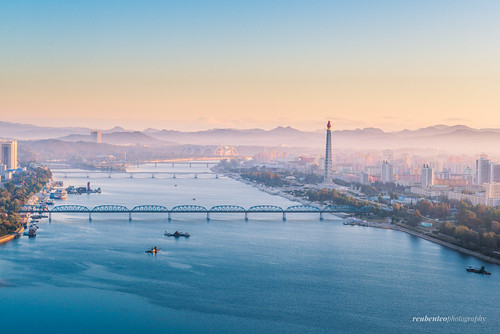 Sunrise in the Capital of Pyongyang City by reubenteo, Reuben's North Korea Trip 2015

Read more about it here: <a href="http://bit.ly/ben_dprk" rel="nofol
