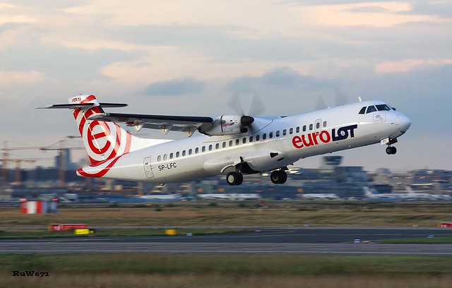 EuroLot ATR 72-202 SP-LFC