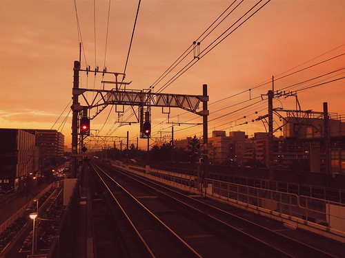 city sunset urban station silhouette japan canon japanese january powershot trainstation chiba pointandshoot commuting japão japon giappone urbanphotography japón 2016 千葉 japonia g16 snapshotsoflife compactdigitalcamera япония sunsetsilhouettes vsco 千葉みなと sunsetcollection コンデジ eyeem vscocam eyeembestshots