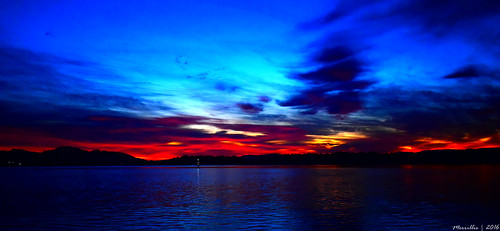 sea sky mountains water clouds sunrise reflections dawn bay nikon scenery waterfront silhouettes vivid australia views nsw daybreak brisbanewater woywoy seaviews d5500 nswcentralcoast centralcoastnsw