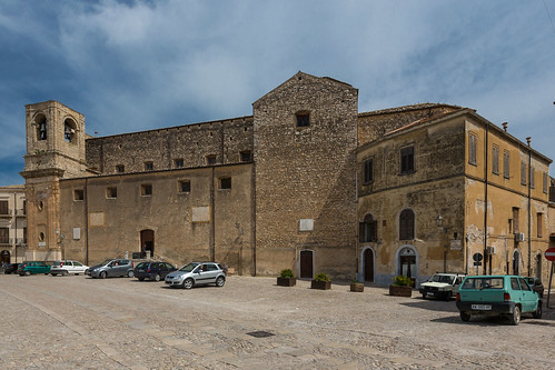 Palazzo Adriano