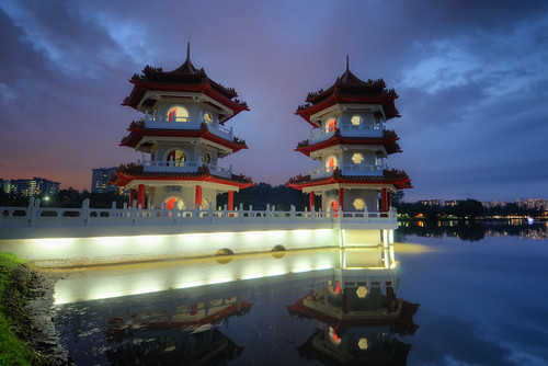 park light lake color grass clouds reflections garden landscape pagoda singapore asia mud cloudy dusk vibrant chinese dirt lamps chinesegarden southeast vignette hdr pagodas jurongeast juronglake juronggardens thepagodatwins