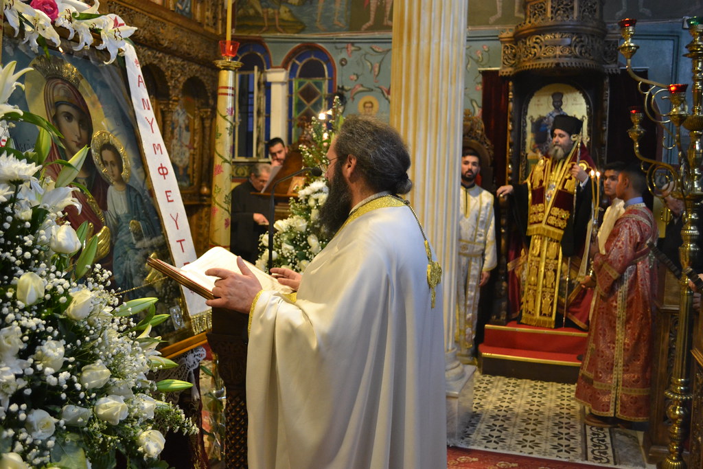 Ακάθιστος στον Καθεδρικό 2016