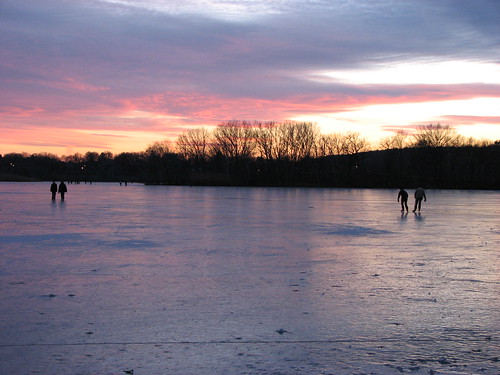 winter sunset cold ice arlington pond massachusetts iceskating skating freezing spy spypond