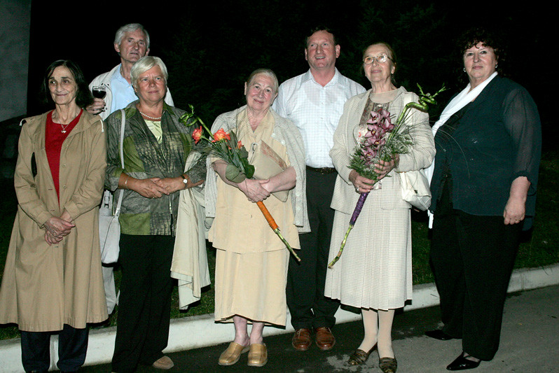 2004 Domača gledališka predstava Cvetje v jeseni - foto Uroš Zagožen