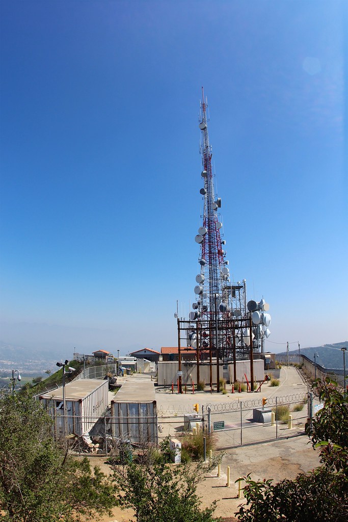 The weather/radio tower | Mount Lee @ Griffith Park, Los Ang… | Flickr