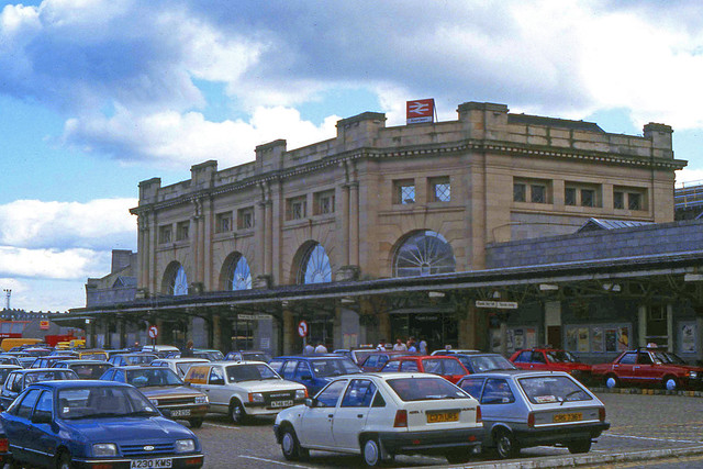 Aberdeen station frontage, 1987