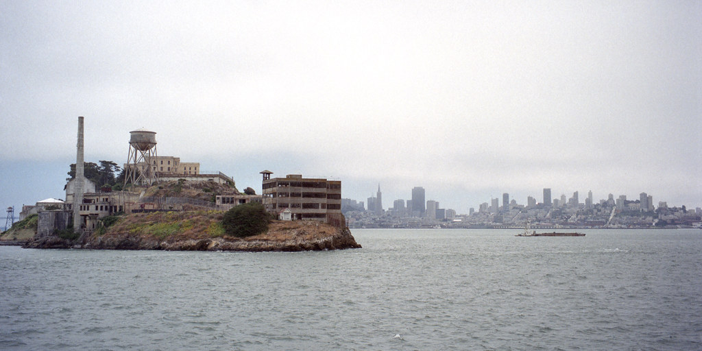 1998-07 Island Alcatraz and San Francisco Sillhouettes