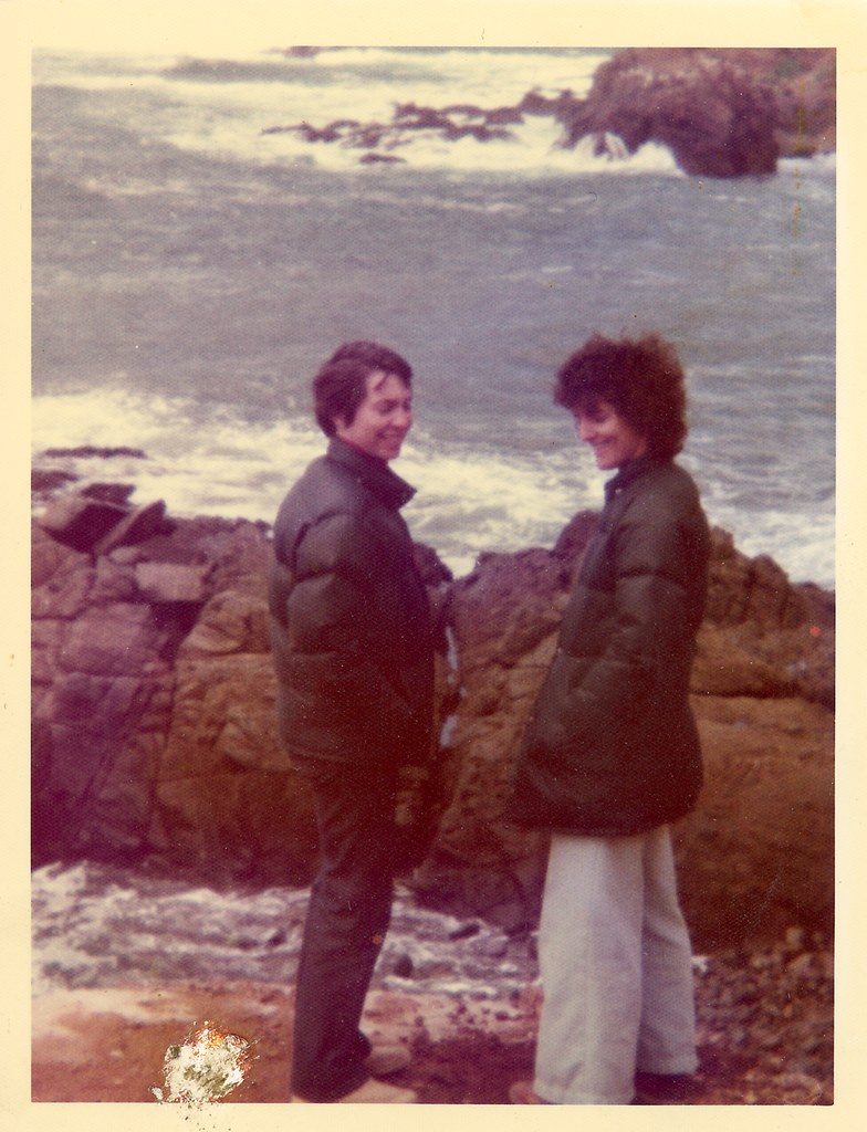 Sandy and Jane in Baja, late 70s | FlickrLinkr