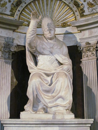Pope Leo X statue | By Bartolommeo Bandinelli. | virtusincertus | Flickr