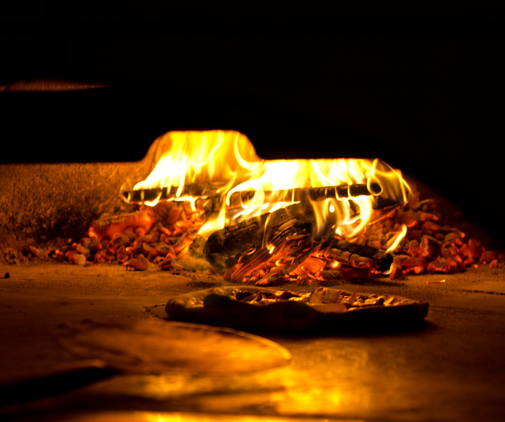 Pizza in Oven KCI_8325