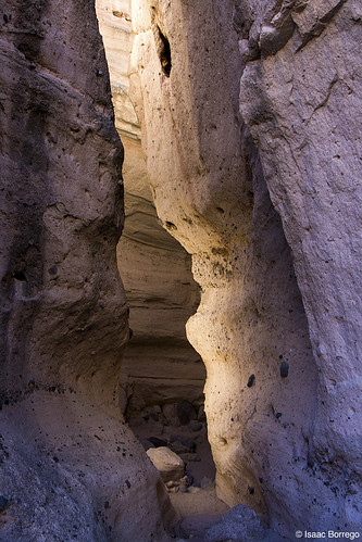 rocks walls tuff canyon light wash desert slotcanyon kashaketuwetentrocks tentrocks nationalmonument newmexico canonrebelt4i unitedstates america usa nationalparks nationalparksystem nps findyourpark