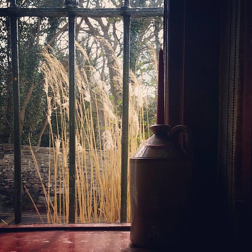 upload | by niarBdaM