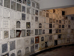 cartah | Cementario, Medillin, Colombia | Bomb. Repeat. Bomb. | Flickr