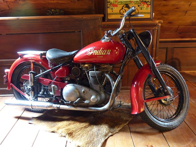 Indian Scout 1949 red r