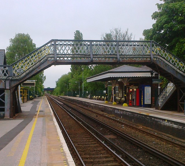 Maghull Station looking north
