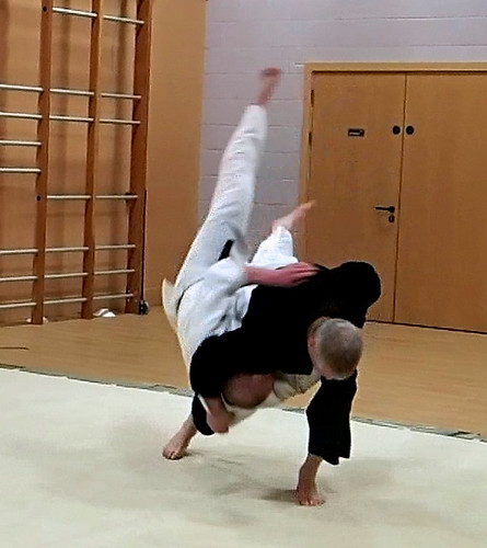 Fri, 2013-11-15 20:27 - In a free-attack session during Adam's black-belt grading on 2013-11-15.