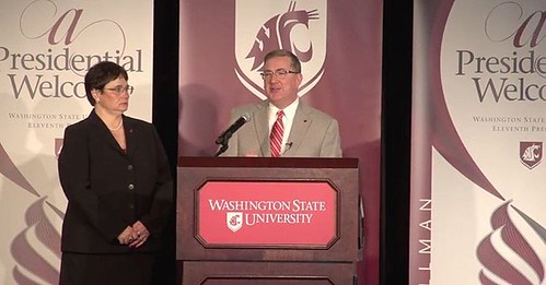 #WSU President Kirk Schulz & Noel Schulz answering questions from the audience #GoCougs