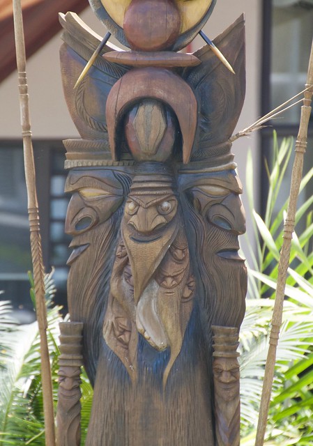 details wood sculpture