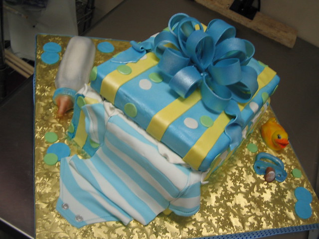 onesie/baby box cake