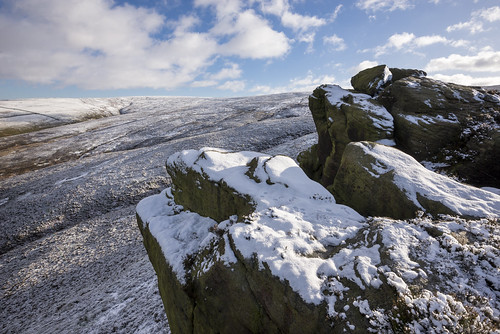 winter england snow landscape rocks snowy derbyshire january hills moors glossop moorland wormstones