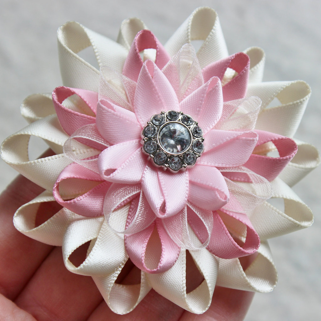 Wedding Corsages, Mother of the Bride Corsage, Alternative to Silk Wedding Flowers, Pink Bridesmaid Jewelry, Pink Corsage, Pink Flower Pin