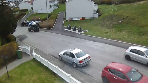 IPCamera alarm:StavangerBy detected alarm at 2016-5-1 12:27:57 | by Jallis.kalli