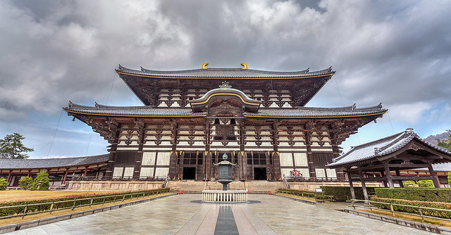 Tōdai-ji Temple and giant Buddha, Nara | Japan
