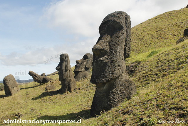 Rano Raraku - Isla de Pascua / Easter Island