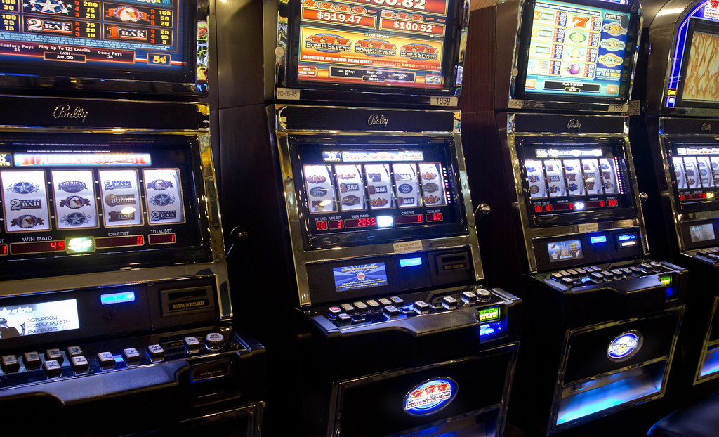 Slot machines gambling gaming casino | Slot machines gamblin\u2026 | Flickr