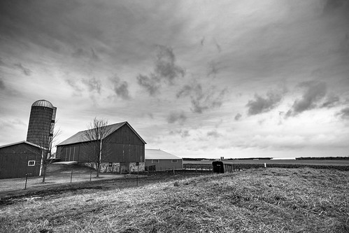 sky blackandwhite bw cloud white black monochrome field wisconsin clouds barn zeiss landscape outdoors outdoor farm sony layers 12mm f28 nex7