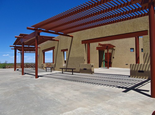 building architecture texas roadtrip restarea marfa marfalights viewingcenter