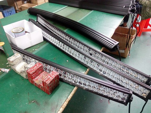 TrutecLED looking for wholesaler and distributors! 💻Email:jenny@trutecled.com 📮Whatsapp:+86 13760730535 📬KIK:TrutecLEDlightbars  #offroadlightbars#trutecledlightbars #lightbar#ledlightbar#offroadled#trutecled#jeep#jeepbe | by trutecledjenny